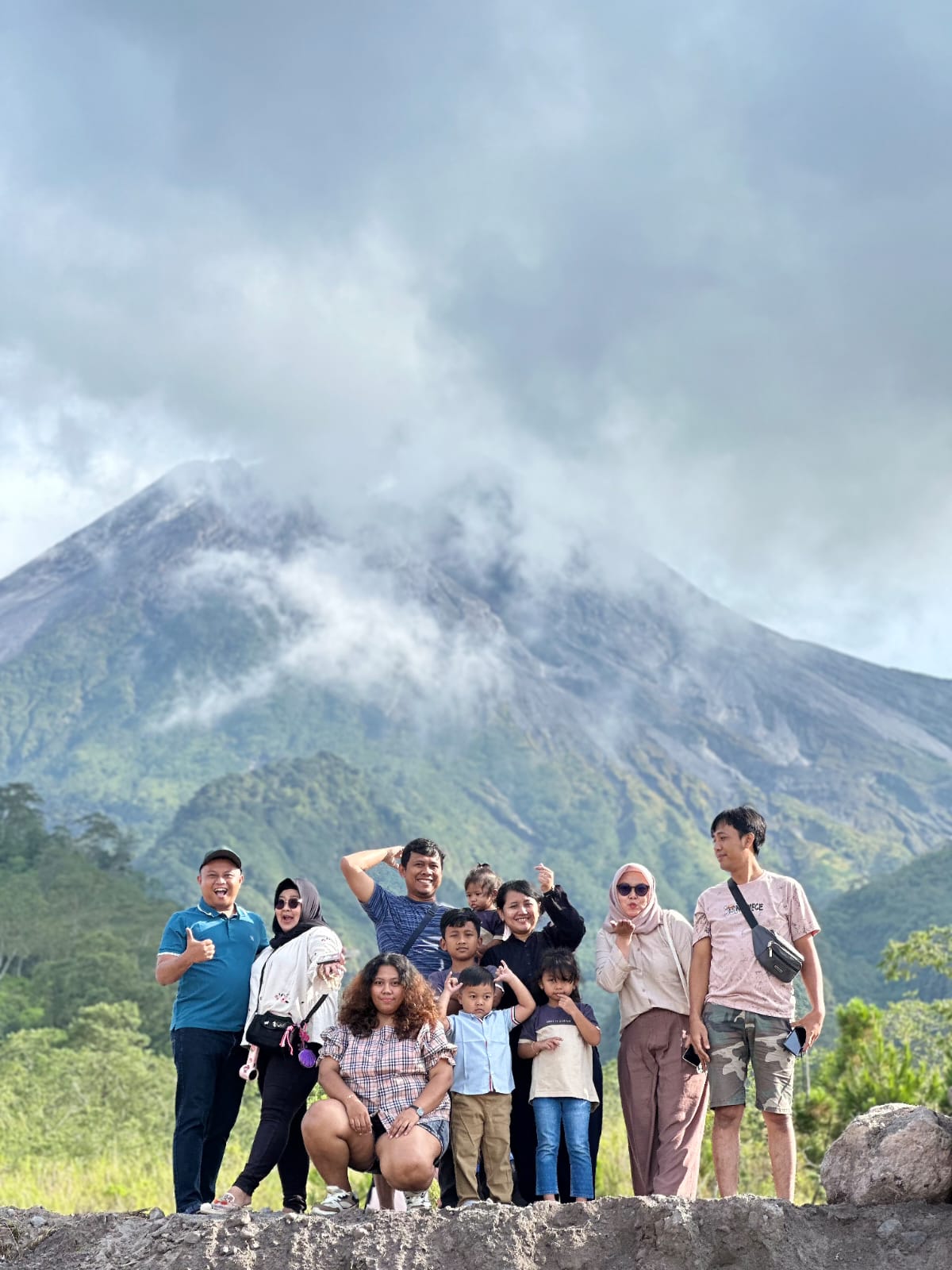 Paket Wisata Jeep Merapi Medium Trip